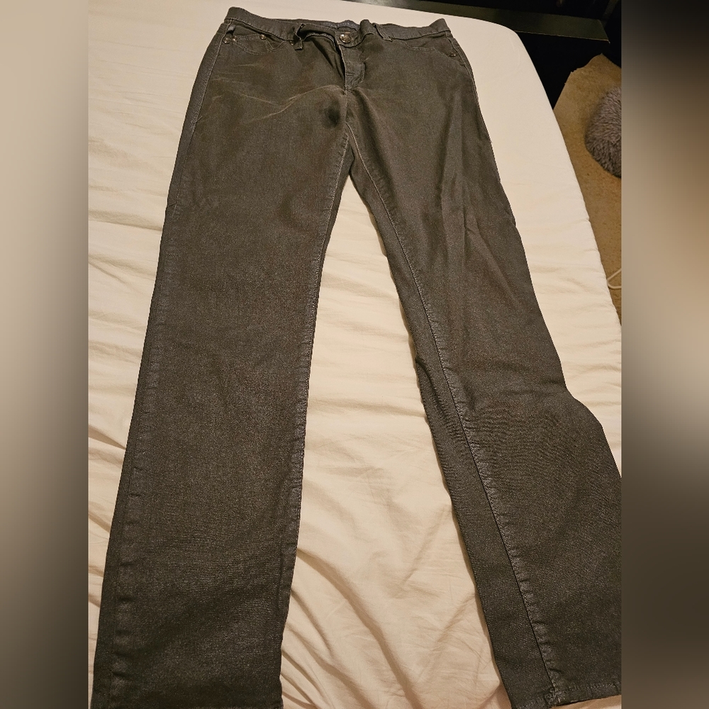 Rock Republic Women's size 14 pants. 31 in inseam.